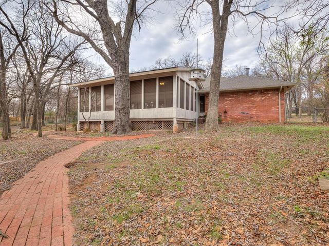 1608 N Sooner Road, Edmond, OK 73034
