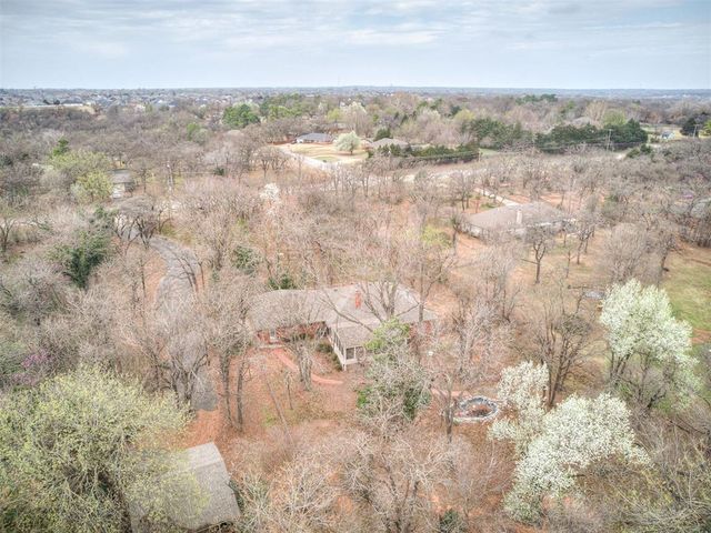 1608 N Sooner Road, Edmond, OK 73034