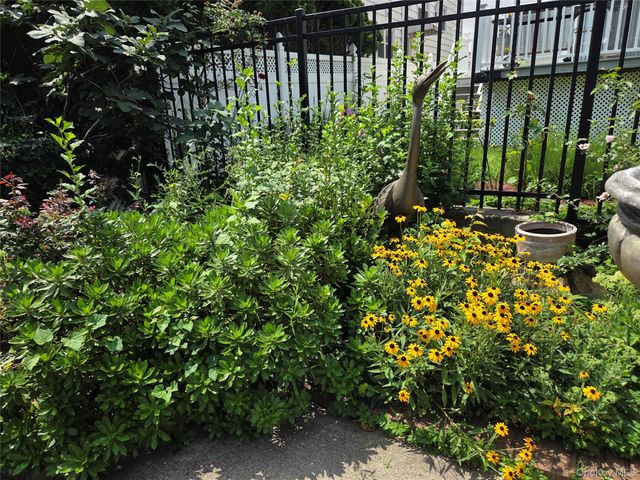 1516 215th Street, Bayside, NY 11360