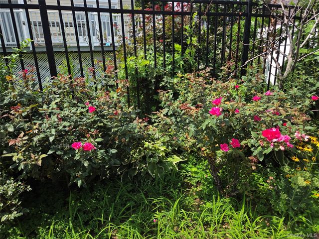 1516 215th Street, Bayside, NY 11360