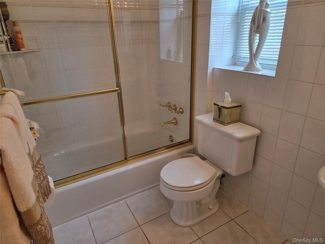 1516 215th Street, Bayside, NY 11360