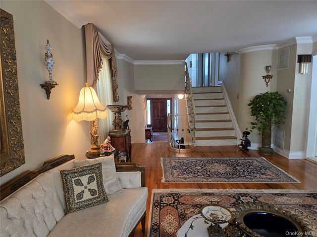 1516 215th Street, Bayside, NY 11360