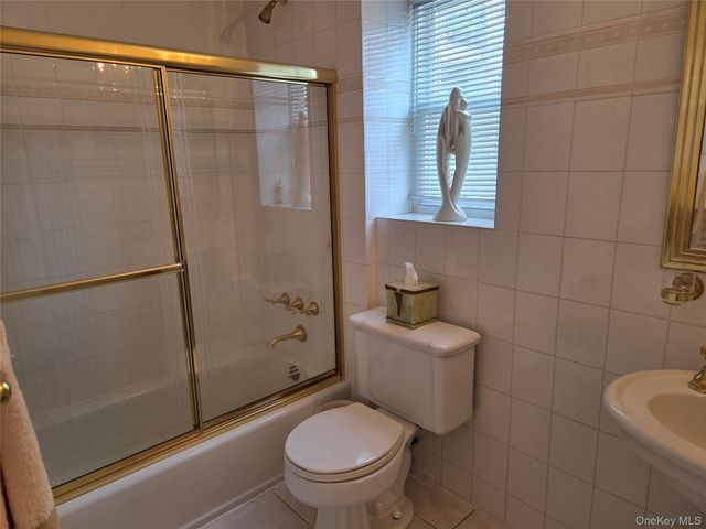 1516 215th Street, Bayside, NY 11360