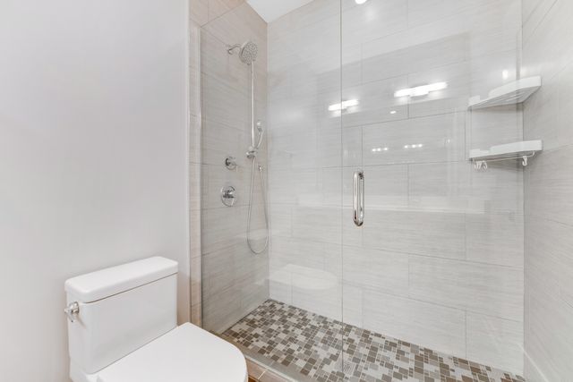 2431 W Congress Parkway 1, Chicago, IL 60612