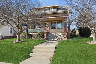 1602 1st Ave NW, Cedar Rapids, IA 52405