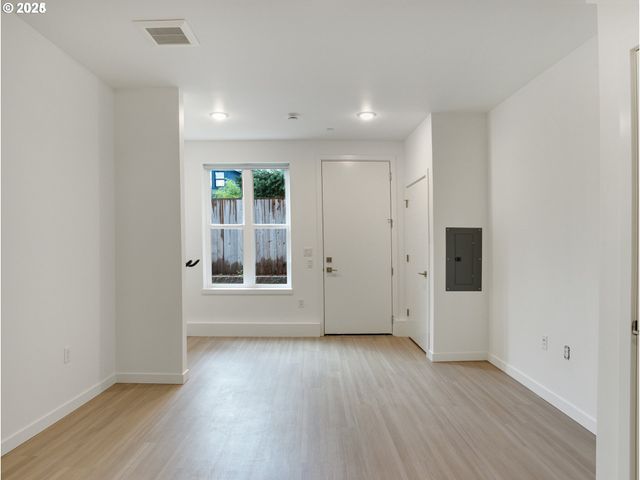 2425 Ne Alberta St, Portland, OR 97211