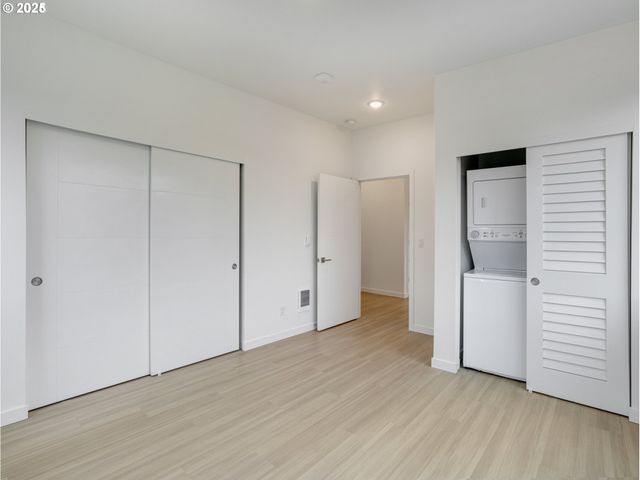 2425 Ne Alberta St, Portland, OR 97211