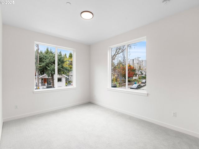 2425 Ne Alberta St, Portland, OR 97211