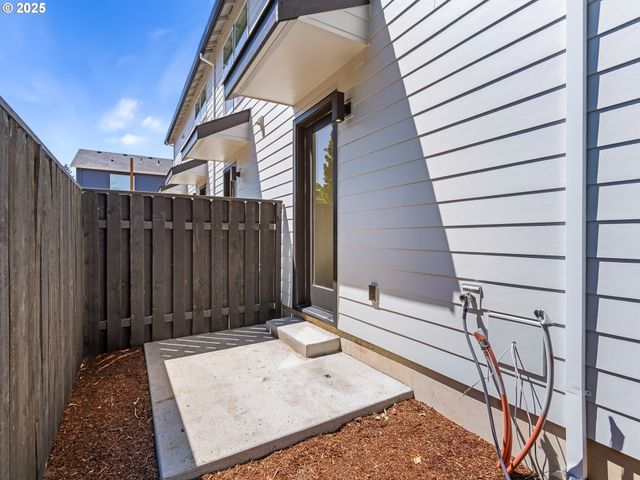 2425 Ne Alberta St, Portland, OR 97211