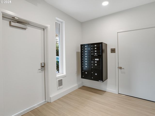 2425 Ne Alberta St, Portland, OR 97211