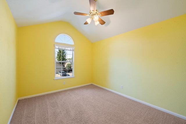 2693 E Lester Ave, Fresno, CA 93720