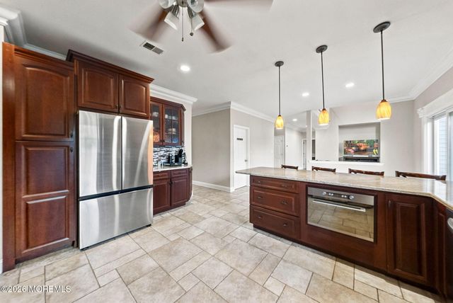 901 Oakley Drive, Freehold, NJ 07728