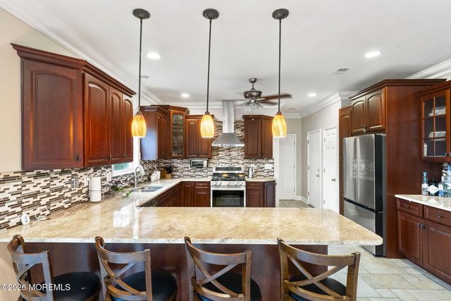 901 Oakley Drive, Freehold, NJ 07728