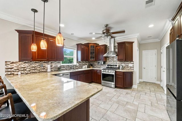 901 Oakley Drive, Freehold, NJ 07728
