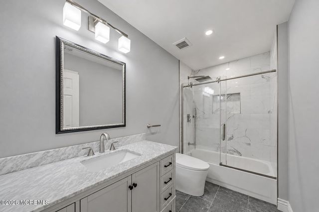 901 Oakley Drive, Freehold, NJ 07728