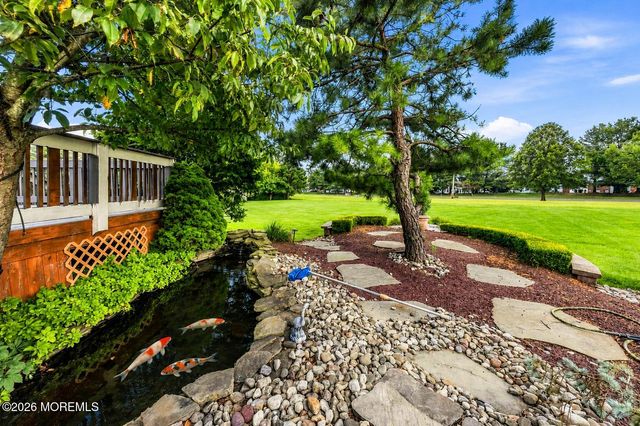 901 Oakley Drive, Freehold, NJ 07728