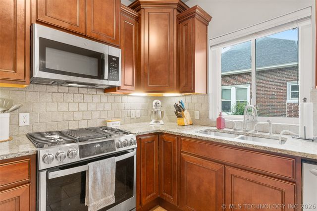 2719 E 1st Street, Tulsa, OK 74129
