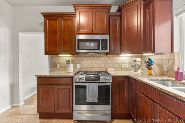 2719 E 1st Street, Tulsa, OK 74129