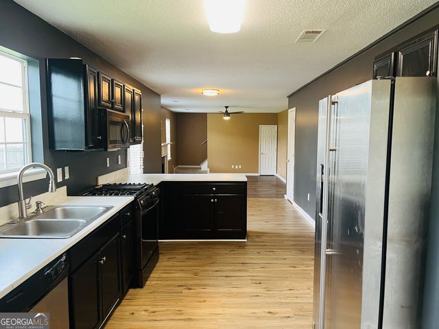 4180 West Stubbs Road, College Park, GA 30349