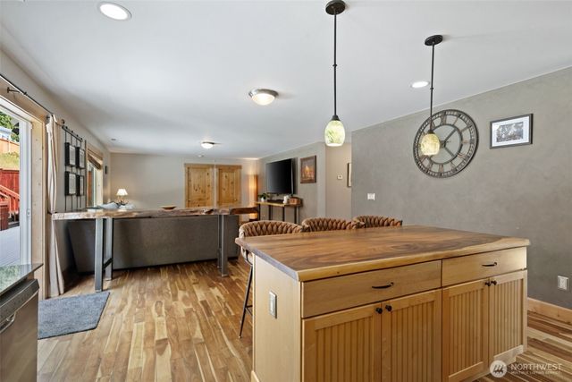 20901 Dr NW Nordby, Poulsbo, WA 98370