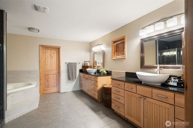 20901 Dr NW Nordby, Poulsbo, WA 98370