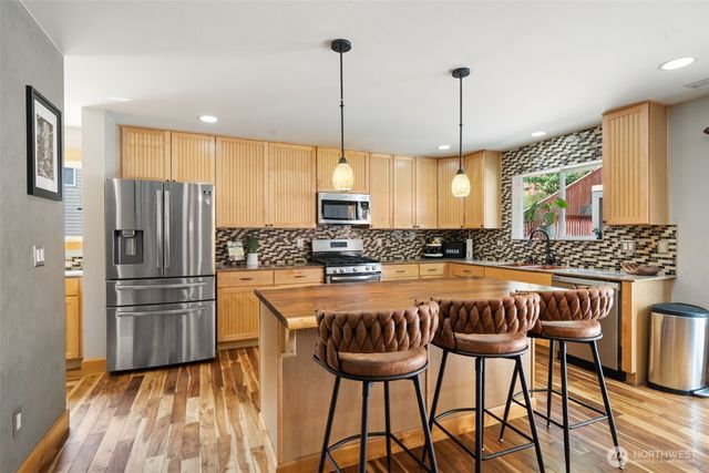 20901 Dr NW Nordby, Poulsbo, WA 98370