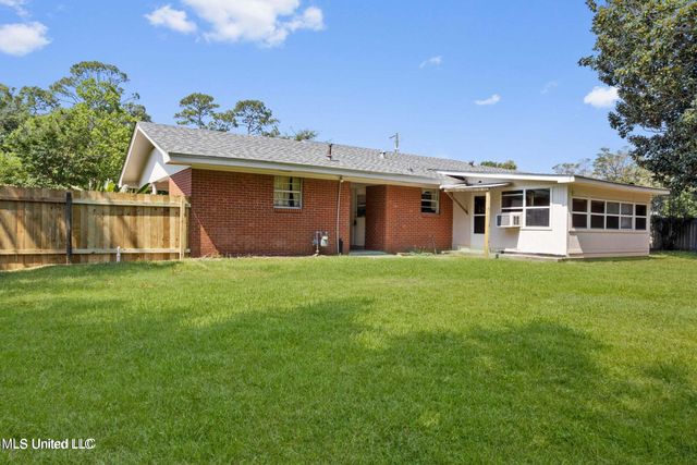 2508 Shady Lane, Biloxi, MS 39531