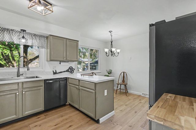 3793 Parkland Avenue Sw, City Of Wyoming, MI 49509