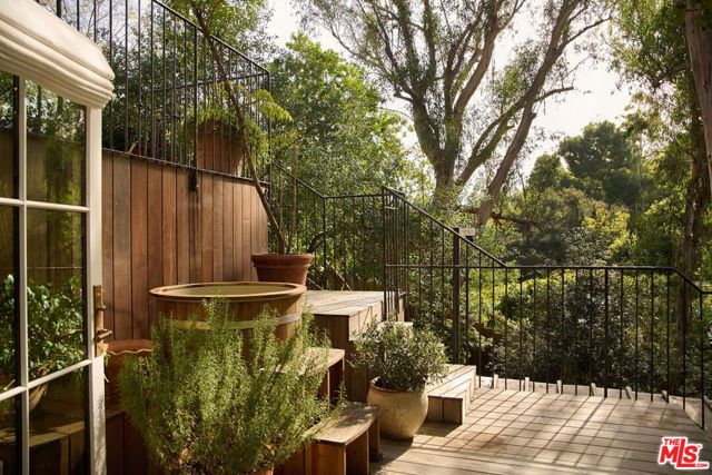 7776 Firenze Avenue, Los Angeles, CA 90046