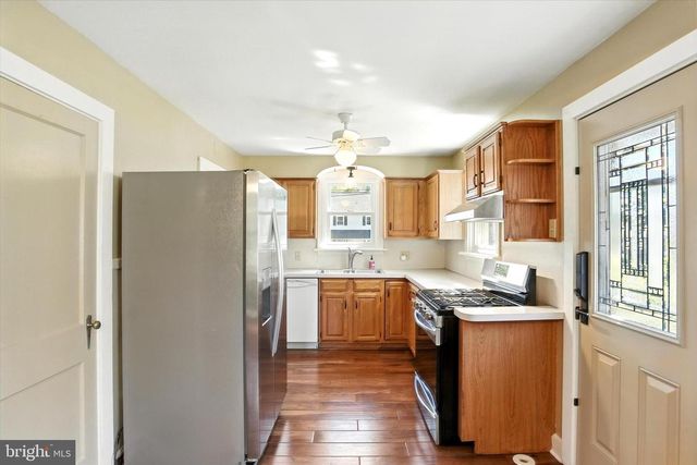 207 WOOD ST, Harrisburg, PA 17109