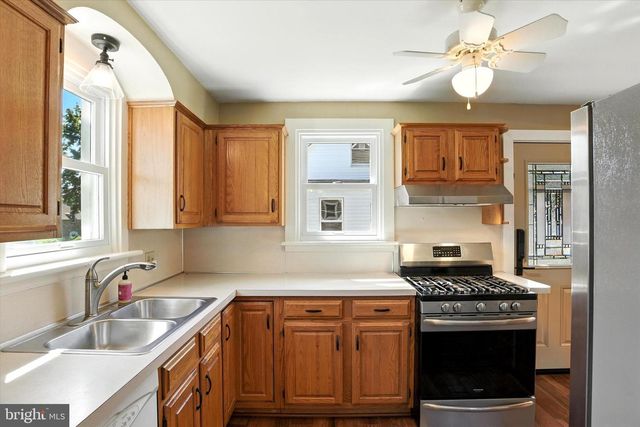 207 WOOD ST, Harrisburg, PA 17109