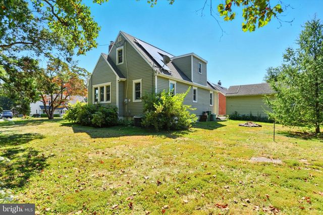 207 WOOD ST, Harrisburg, PA 17109