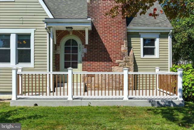 207 WOOD ST, Harrisburg, PA 17109