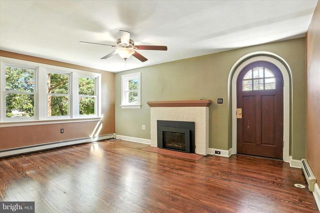 207 WOOD ST, Harrisburg, PA 17109
