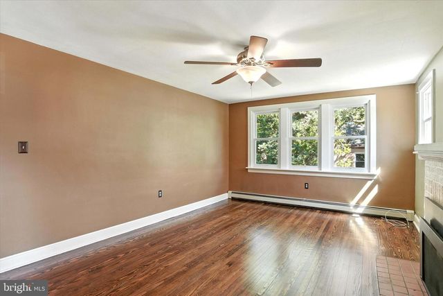 207 WOOD ST, Harrisburg, PA 17109
