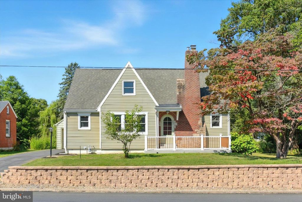 207 WOOD ST, Harrisburg, PA 17109