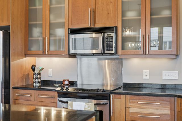 2102A Sharondale Dr, Nashville, TN 37215