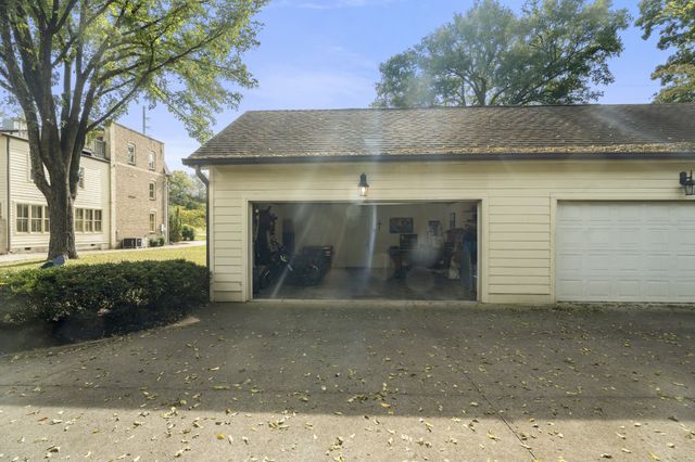 2102A Sharondale Dr, Nashville, TN 37215