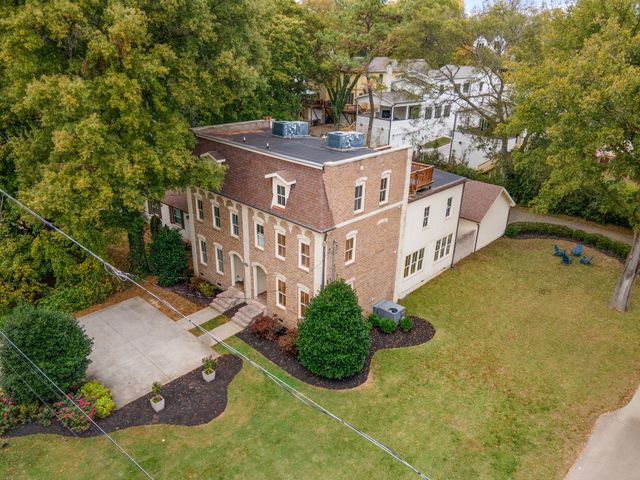 2102A Sharondale Dr, Nashville, TN 37215