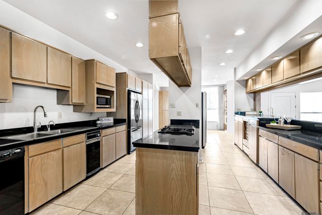 433 Jean Lafitte Ave, Baton Rouge, LA 70810