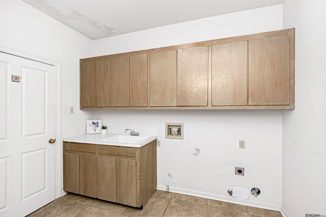 433 Jean Lafitte Ave, Baton Rouge, LA 70810