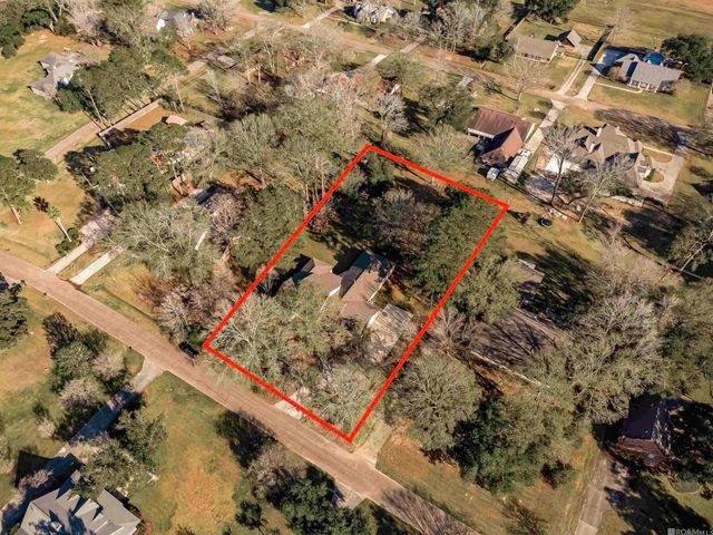 433 Jean Lafitte Ave, Baton Rouge, LA 70810