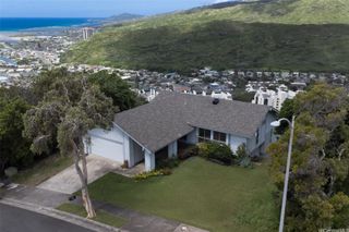 944 Kaahue Street, Honolulu, HI 96825