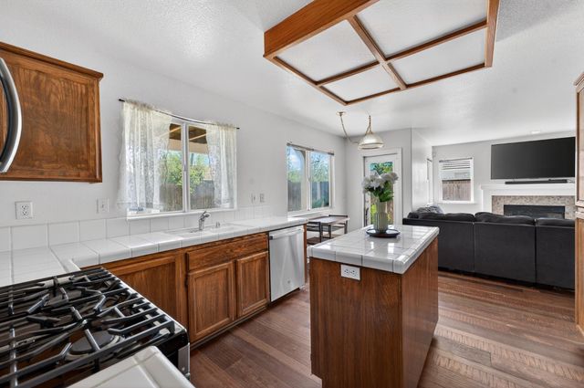 1716 Cattail Dr, Marysville, CA 95901