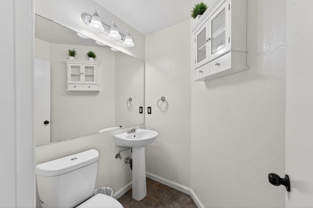 1716 Cattail Dr, Marysville, CA 95901