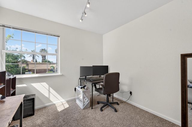 1716 Cattail Dr, Marysville, CA 95901