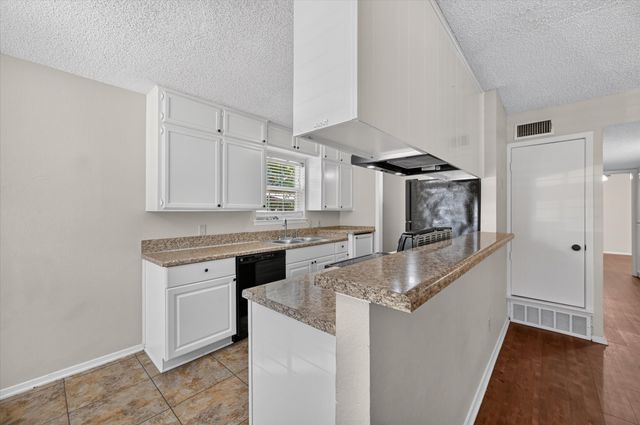 620 Race Street, Crowley, TX 76036