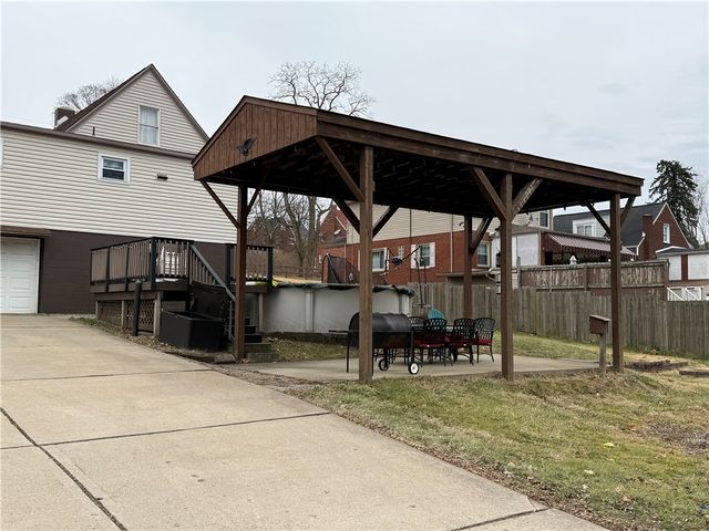 6808 Monroe Avenue, West Mifflin, PA 15122