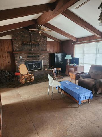 53511 E 50 Road, Miami, OK 74354