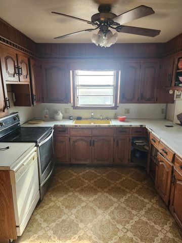 53511 E 50 Road, Miami, OK 74354